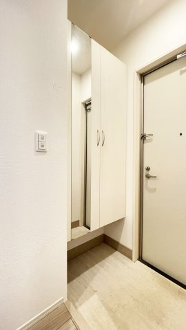 パストラル庄町の玄関