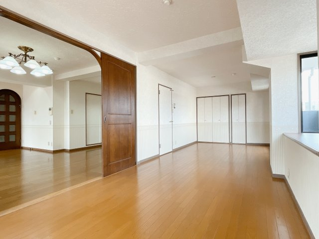 ダイアパレス三之丸の洋室