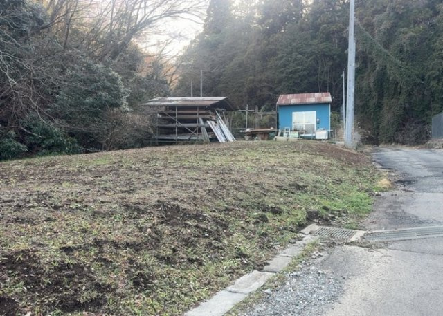 【外観】 | 販売されている全ての土地が、宅地用の土地であるとは限りません。都市計画法に基づき、基本的に住宅を建てることができるのは土地計画区であることに加え、市街化区域として定められている地域のみとなっています。