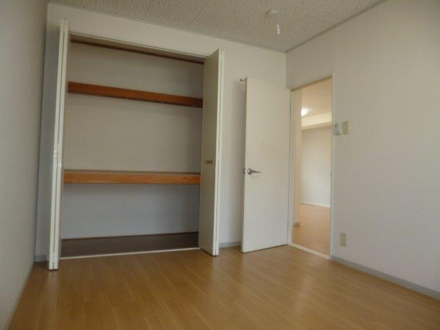 楠小路Aの収納|洋室