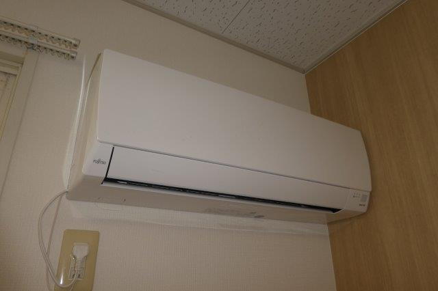 楠小路Aの設備|エアコン（洋室）