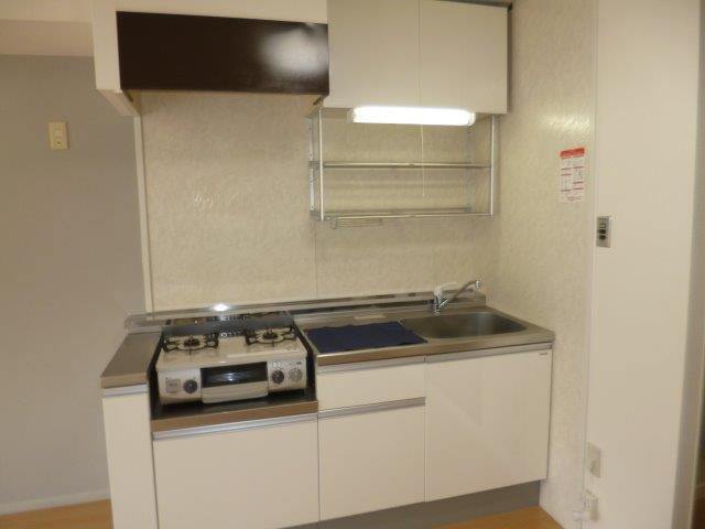 楠小路Aのキッチン