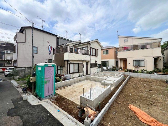 【外観】 | 板橋区富士見町　新築戸建て　A号棟 | 【建築中】日々をゆったりと過ごせる安心感のある立地です