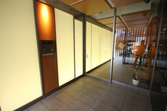 【エントランス】