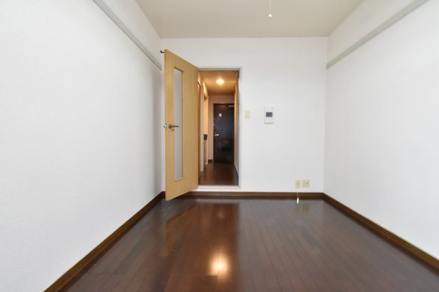 キングガーデンの居間・リビング