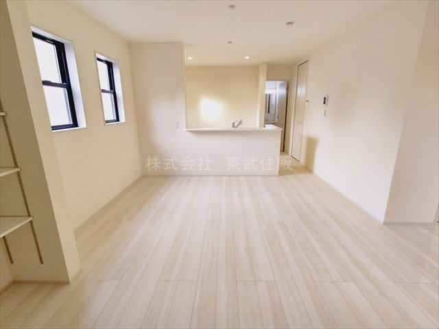 【居間・リビング】 | 富士見市渡戸　全１棟 | リビング