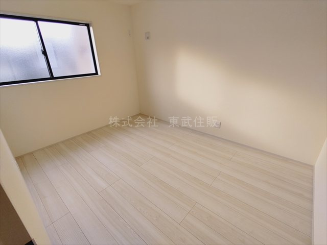 【子供部屋】 | 富士見市渡戸　全１棟 | 洋室6.0帖北西側、お子さんのお部屋にいかがでしょうか