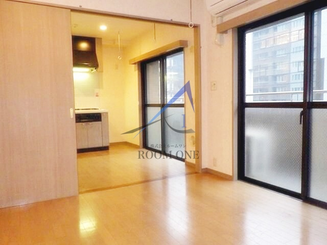 菱和パレス音羽弐番館の居間・リビング|洋室のお部屋です。