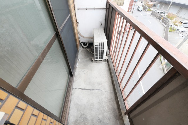 大阪市東成区深江北３丁目の賃貸マンションのバルコニー