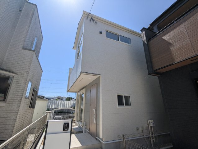 瀬戸市窯町　全2棟の外観