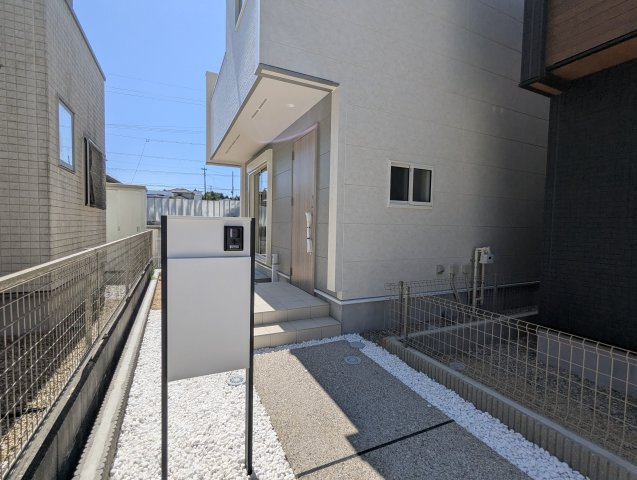 瀬戸市窯町　全2棟の外観