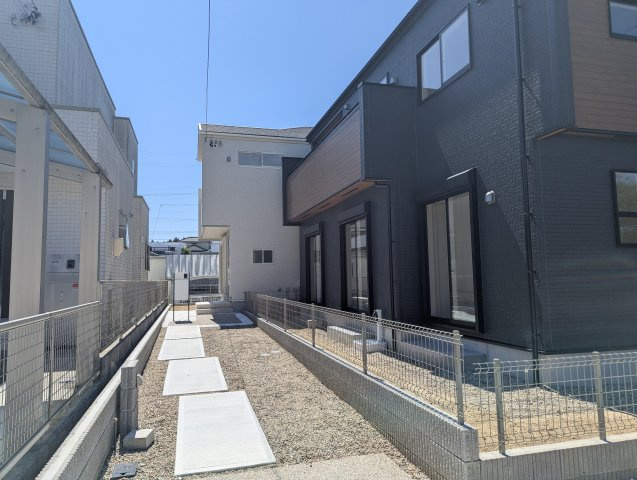 瀬戸市窯町　全2棟の外観