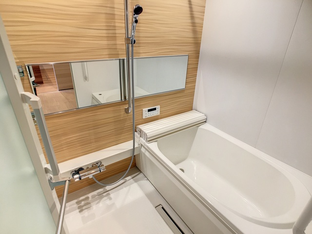 直方市知古１丁目の賃貸マンションの浴室