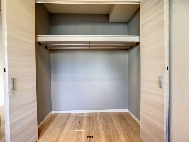 直方市知古１丁目の賃貸マンションの収納