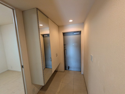 【玄関】 | ポレスターメガシティ小倉ウエストガーデン（A-3）