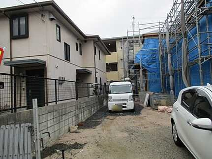 広島市佐伯区五日市中央3丁目　新築一戸建て(全2棟)の前面道路含む現地写真