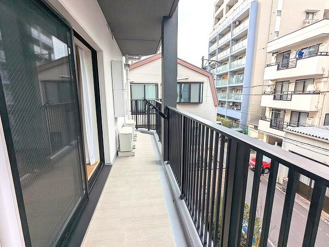 RETERRACE三ノ輪ウエストの展望|3F、ワイドバルコニー、洗濯物干せます