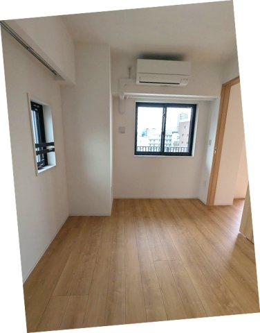 RETERRACE三ノ輪ウエストの設備|5帖洋室、角部屋2面採光
エアコン・クローゼット付です