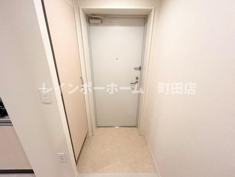 シャイン湘南の玄関|同施工会社参考写真