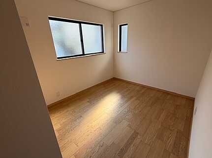 広島市安佐南区相田７丁目 の前面道路含む現地写真