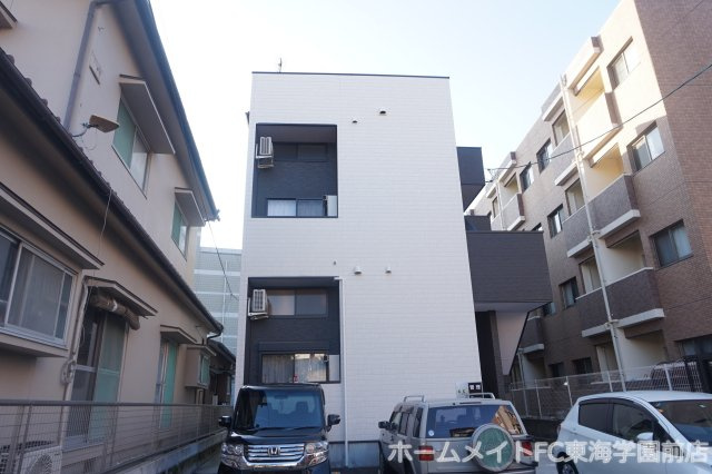 熊本市中央区黒髪３丁目のアパートの外観