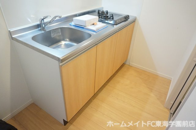 熊本市中央区黒髪３丁目のアパートのキッチン