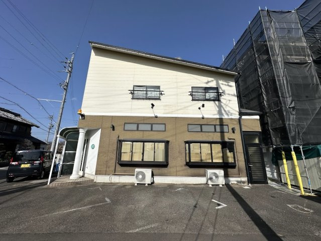 店舗付住宅　折立の外観