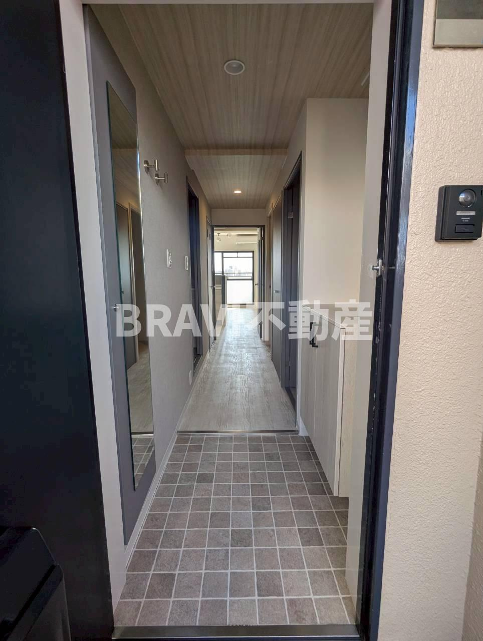 ISM大阪城公園 BRAVI不動産の玄関