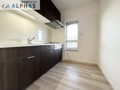 【キッチン】 | ドルミハイツ垂水A棟 | ◆壁付キッチンなのでリビングを広々使えます！油跳ねや水跳ね等も気になりません♪