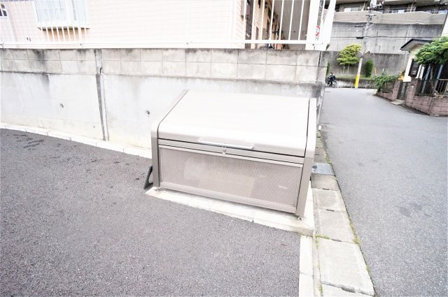 ラ・ルーチェ津田沼のその他|敷地内ゴミ置き場です