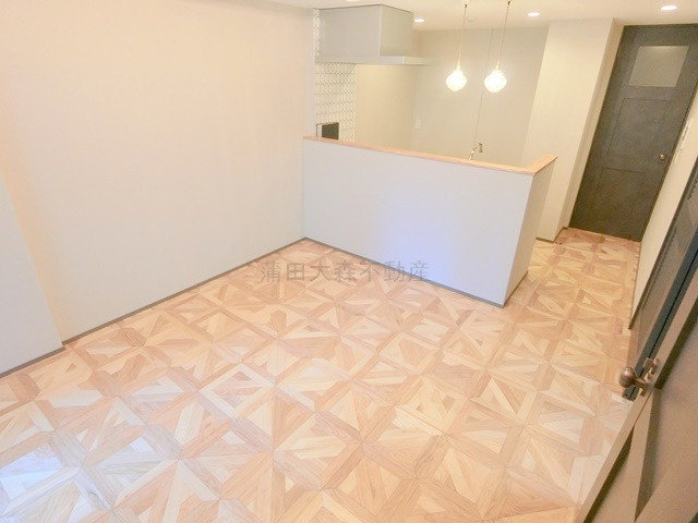 ザ・ライオンズフォーシア蒲田の居間・リビング