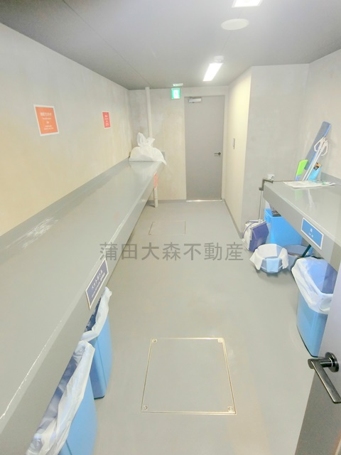 ザ・ライオンズフォーシア蒲田のその他共用部分|曜日時間関係なくゴミ捨て可能な敷地内ゴミ捨て場