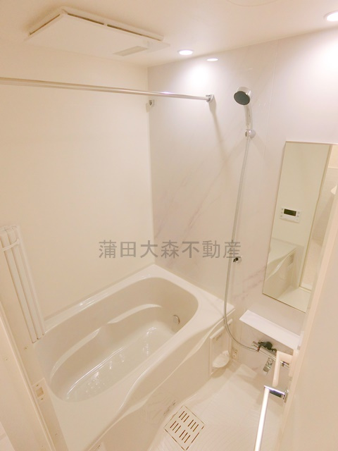 ザ・ライオンズフォーシア蒲田の浴室|追焚と浴室乾燥機付きのバスルーム　お風呂