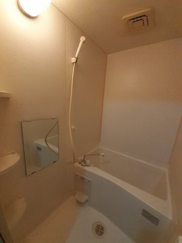 リフティー井上Ａの浴室