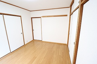 【寝室】 | サニーハイツ