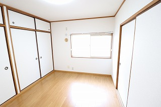 【寝室】 | サニーハイツ