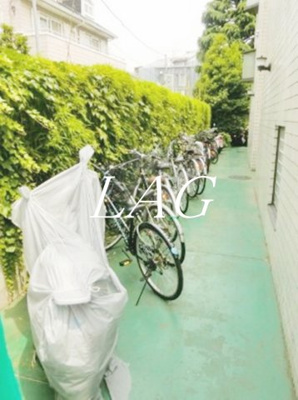 【その他共用部分】 | メゾン・ド・ポルトレー | 駐輪場です。