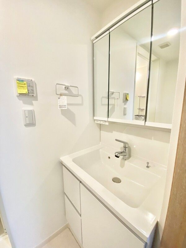 STORK　SANCHAの独立洗面台