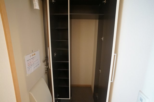 リヴェール城　A棟の収納