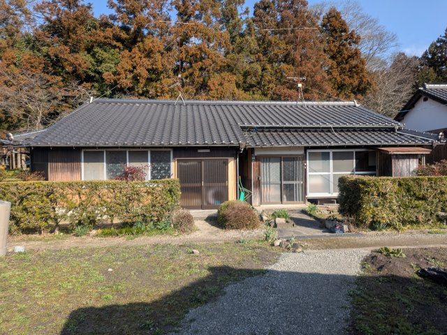 三の宮2丁目貸家（西側）の外観