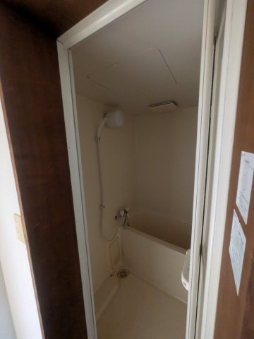 三の宮2丁目貸家（西側）の浴室