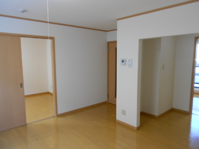 コーポブレーメンＤ館の居間・リビング