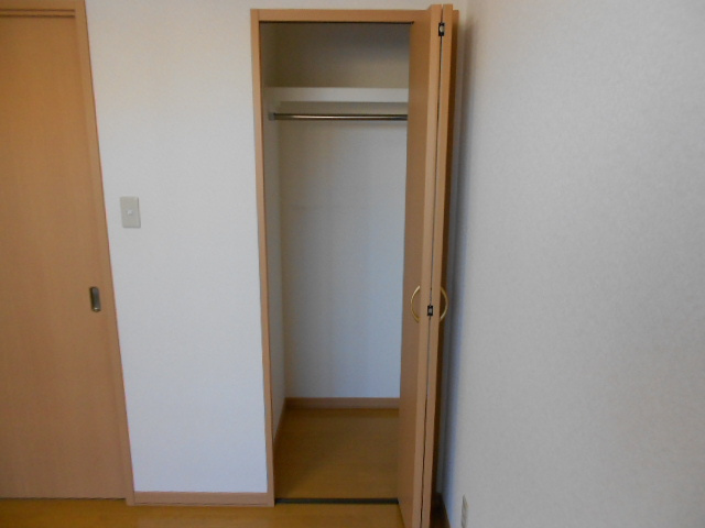 コーポブレーメンＤ館の収納