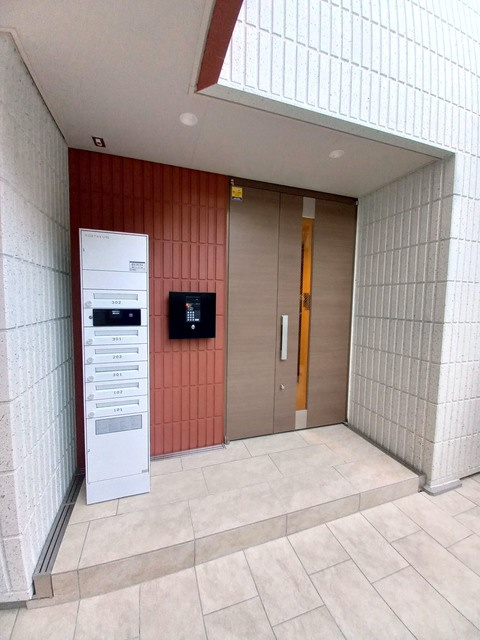 メゾン・リーブル滝野川のロビー