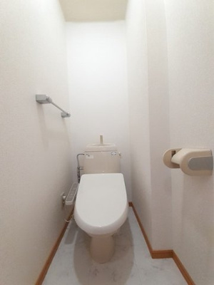 【トイレ】 | シャトー野口Ⅱ | コンパクトで使いやすいトイレです