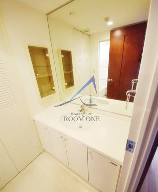 ＬＡＮＡＩ　Ｔ　ＧＡＲＤＥＮの洗面所|洗面台です。