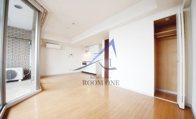 ＬＡＮＡＩ　Ｔ　ＧＡＲＤＥＮの居間・リビング|洋室のお部屋です。