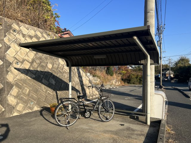 レーブフラッツのその他共用部分|駐輪場