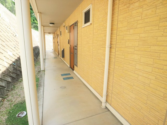 レーブフラッツのエントランス|エントランス部分