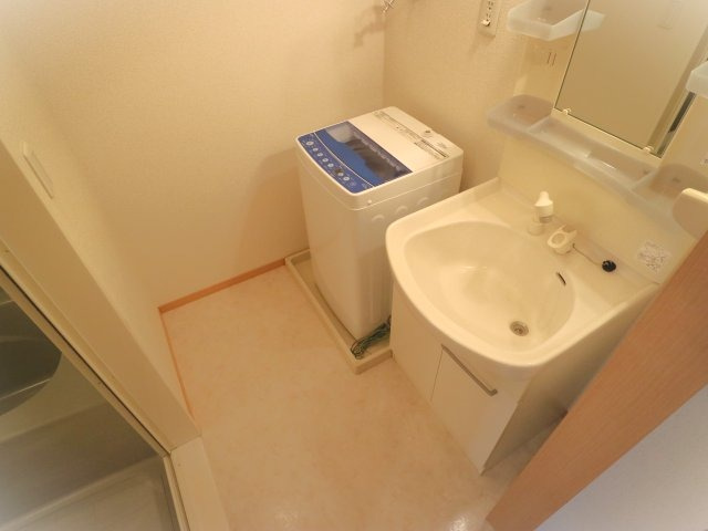 レーブフラッツの洗面所